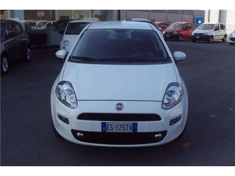 Usata Fiat Punto Easy 84 CV (61 kW) 2012 Bianco Utilitaria