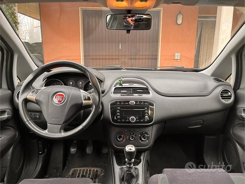 Usata Fiat Punto 80 CV (58 kW) 2013 Grigio Utilitaria