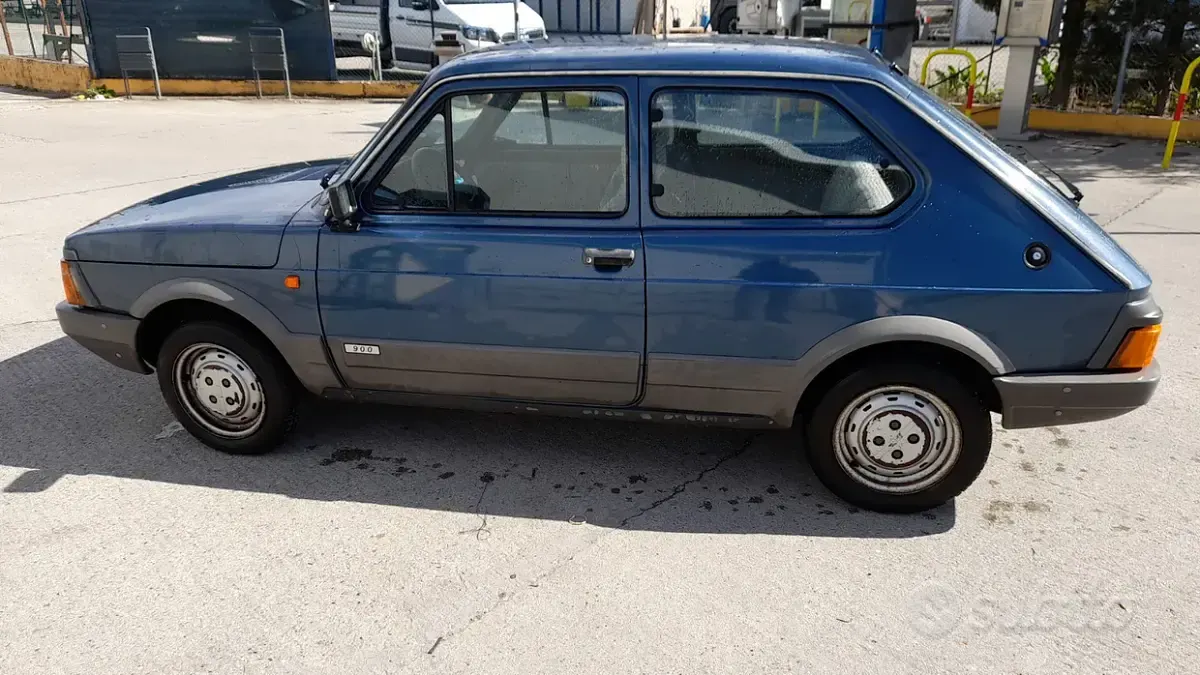 Usata Fiat 127 45 CV (33 kW) 1982 Blu Utilitaria