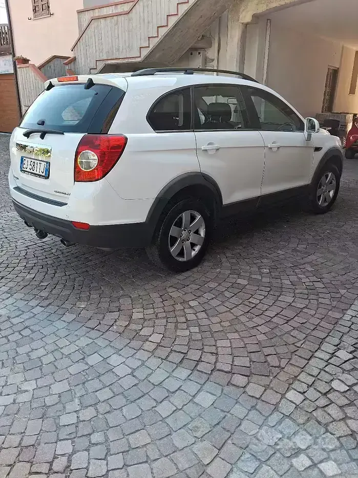 Usata Chevrolet Captiva 167 CV (122 kW) 2011 Bianco SUV