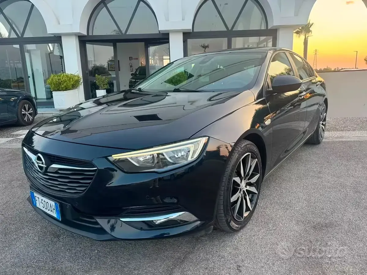 Usata Opel Insignia 136 CV (100 kW) 2018 Nero Berlina