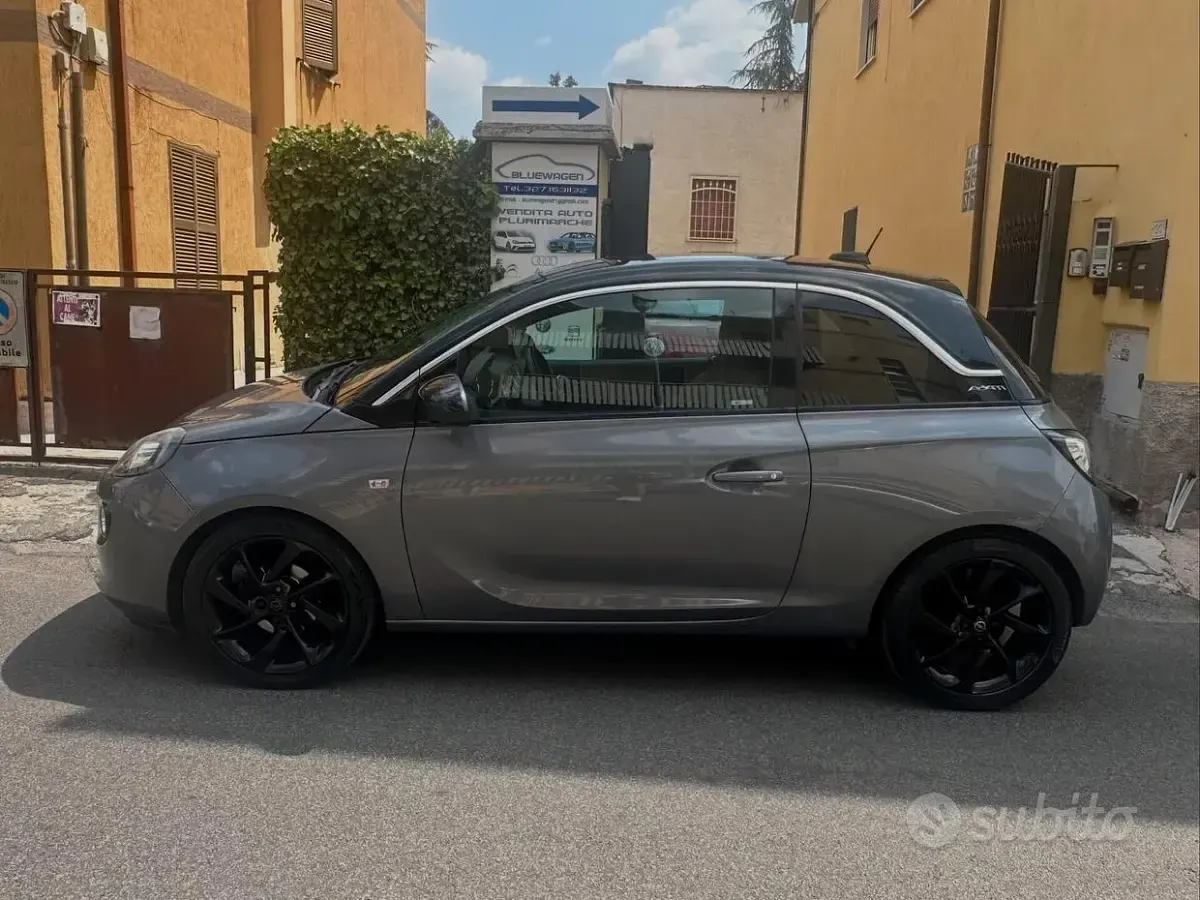 Usata Opel Adam 87 CV (63 kW) 2015 Grigio Utilitaria
