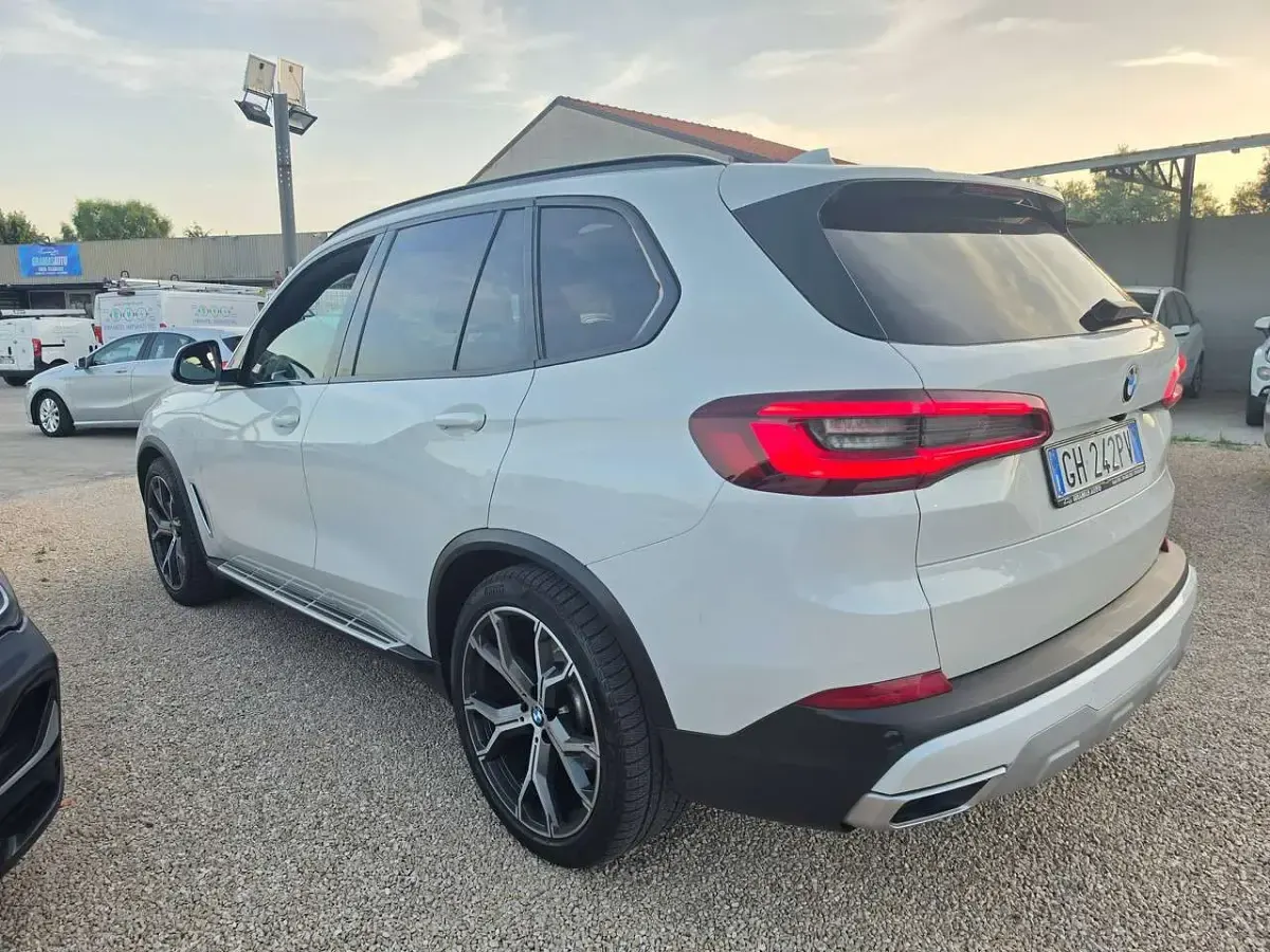 Usata BMW X5 265 CV (194 kW) 2021 Bianco SUV