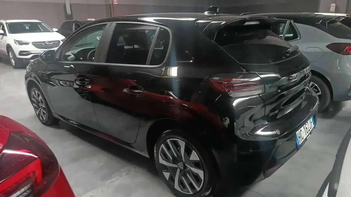 Nuova Peugeot 208 Style 101 CV (74 kW) 2026 Utilitaria