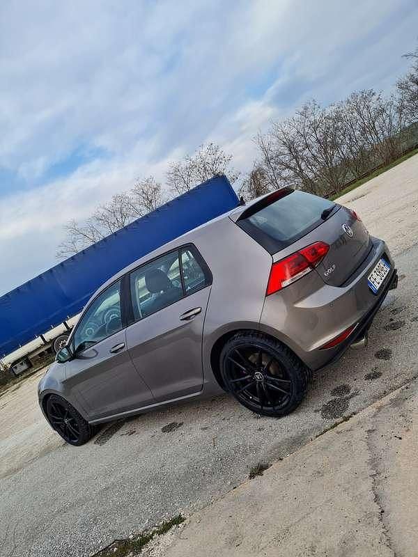 Usata VW Golf VII Highline 150 CV (110 kW) 2016 Berlina