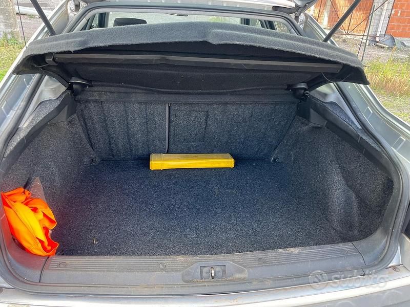 Usata Citroën Xantia 2024 Grigio Berlina