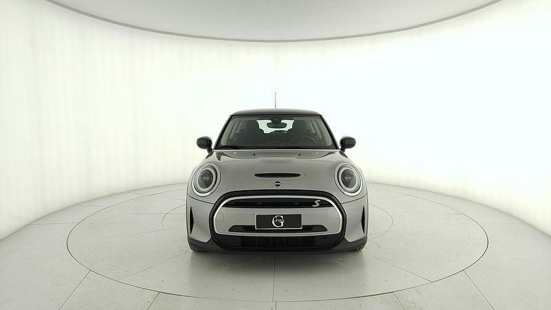 Usata Mini Cooper SE Classic 75 kW (102 CV) 2023 Argento Utilitaria