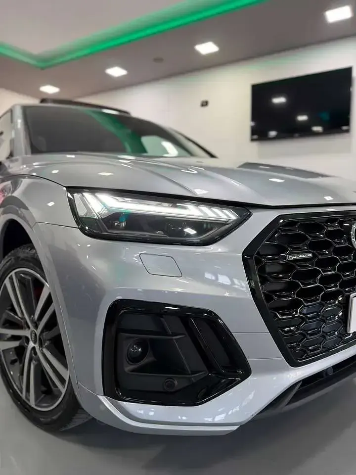 Usata Audi Q5 Sportback S-Line 204 CV (150 kW) 2021 Argento SUV