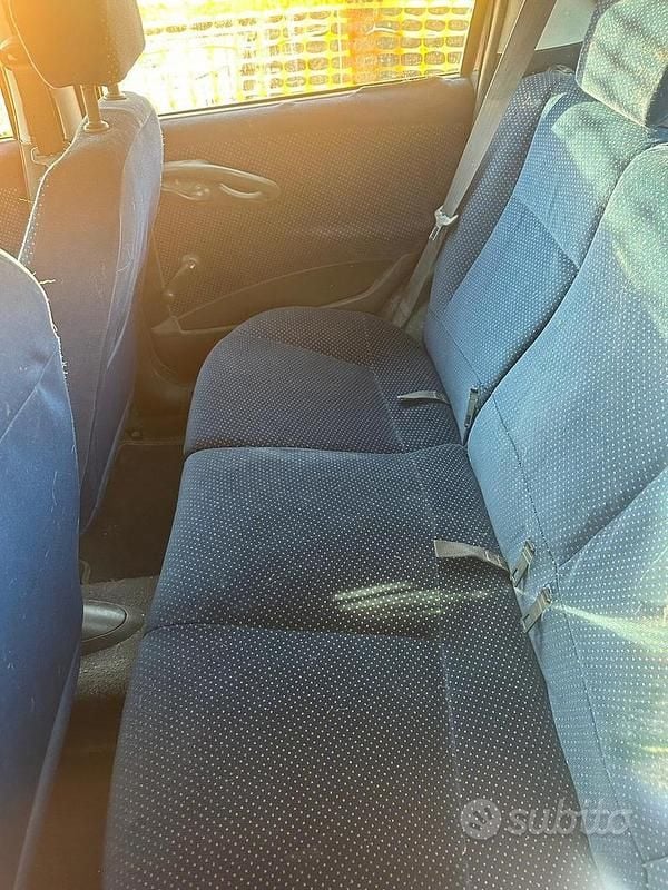 Usata Fiat Punto 80 CV (58 kW) 2000 Blu Berlina