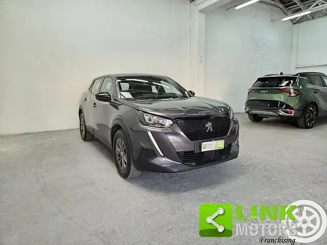 Occasion Peugeot 2008 Active 101 ch (74 kW) 2023 Gris SUV