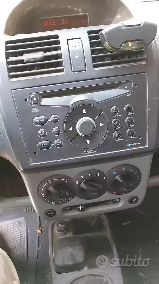 Usata Suzuki Ignis 99 CV (72 kW) 2005 Grigio Utilitaria