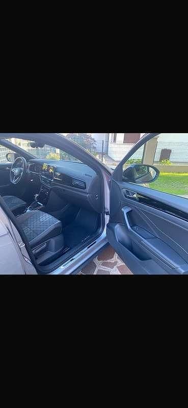 Usata VW T-Roc R-line 150 CV (110 kW) 2023 SUV