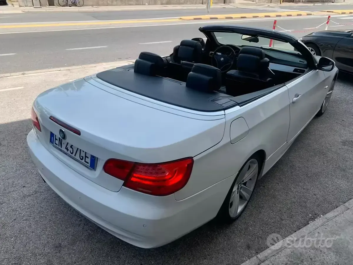 Usata BMW 320 Cabriolet 184 CV (135 kW) 2012 Bianco Cabrio