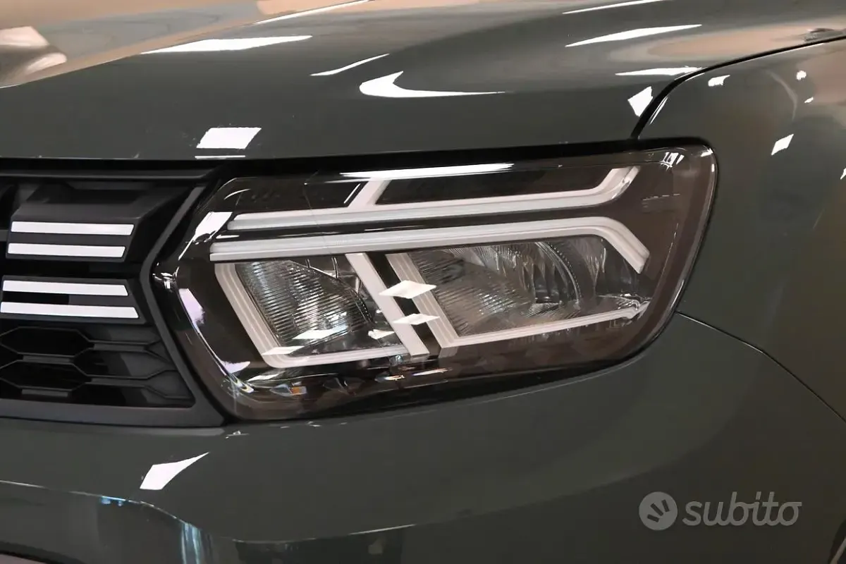 Usata Dacia Duster 91 CV (66 kW) 2023 Verde SUV