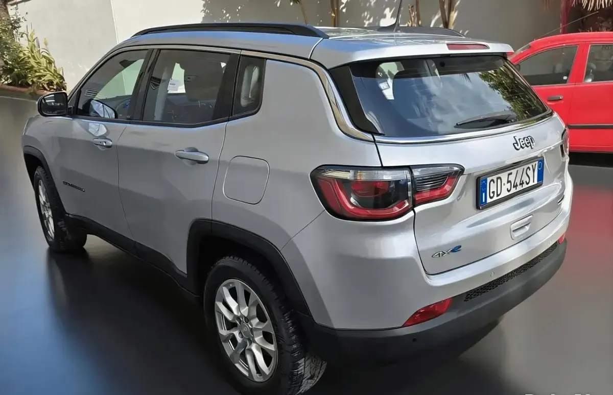 Usata Jeep Compass 131 CV (96 kW) 2020 Argento SUV