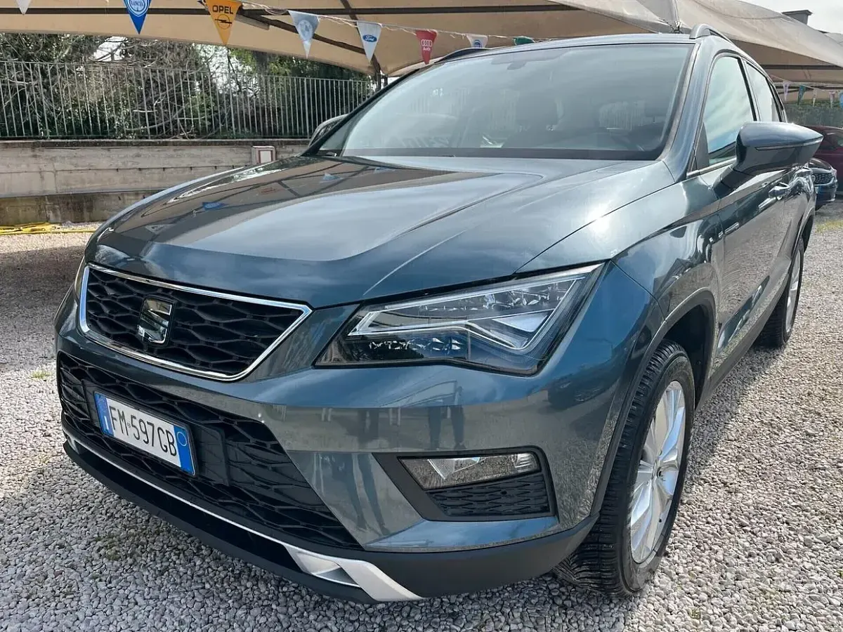 Używany Seat Ateca 116 KM (85 kW) 2017 Szary SUV