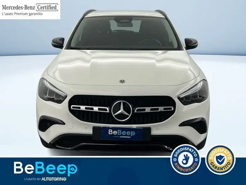 Usata Mercedes GLA200 Advanced Plus 150 CV (110 kW) 2023 Bianco pastello SUV