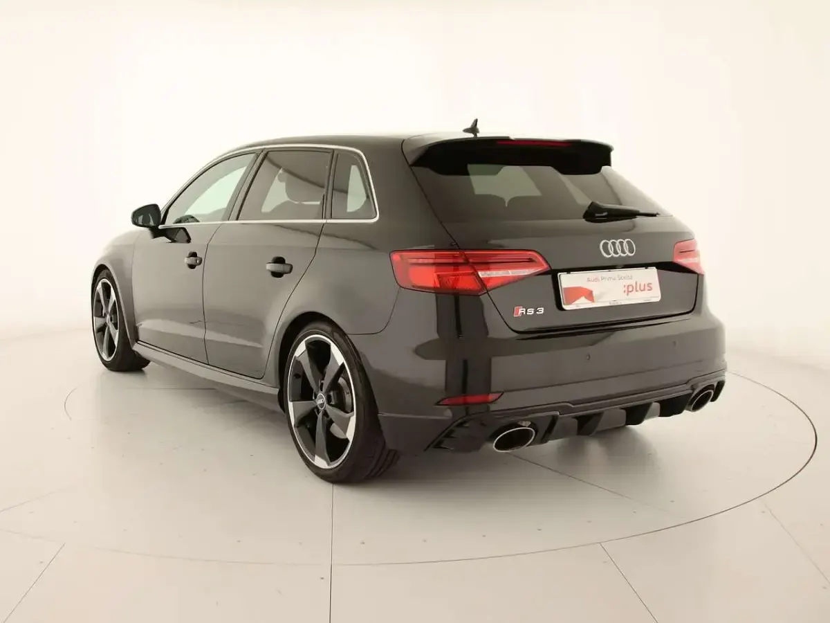 Usata Audi RS3 400 CV (294 kW) 2020 0e nero mito metallizzato Berlina