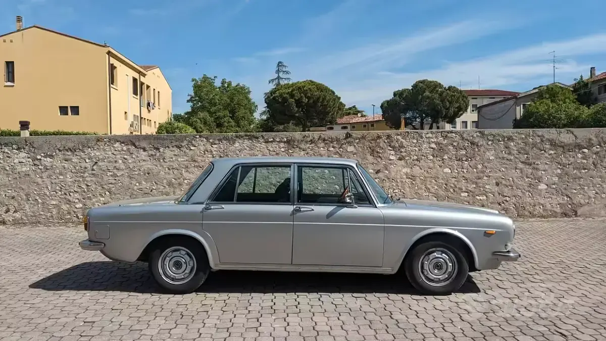 Gebraucht Lancia 2000 126 PS (92 kW) 1970 Grau Limousine