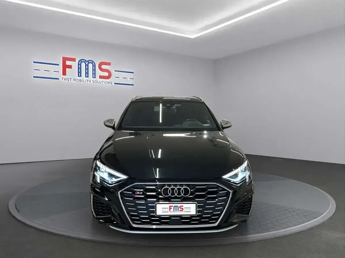 Usata Audi A3 Sportback 310 CV (228 kW) 2024 Nero mito metallizzato Utilitaria