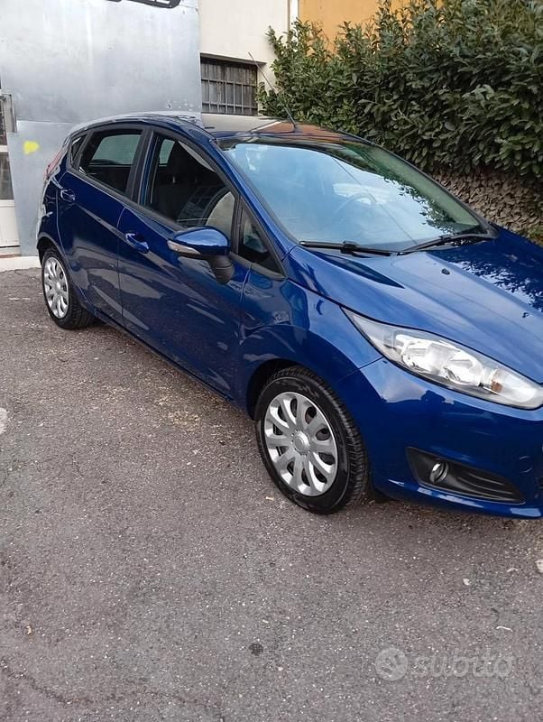 Usata Ford Fiesta 2017 Blu Berlina