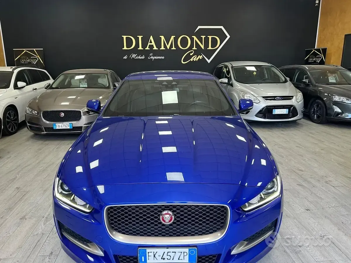 Usata Jaguar XE R-Sport 241 CV (177 kW) 2017 Blu Berlina
