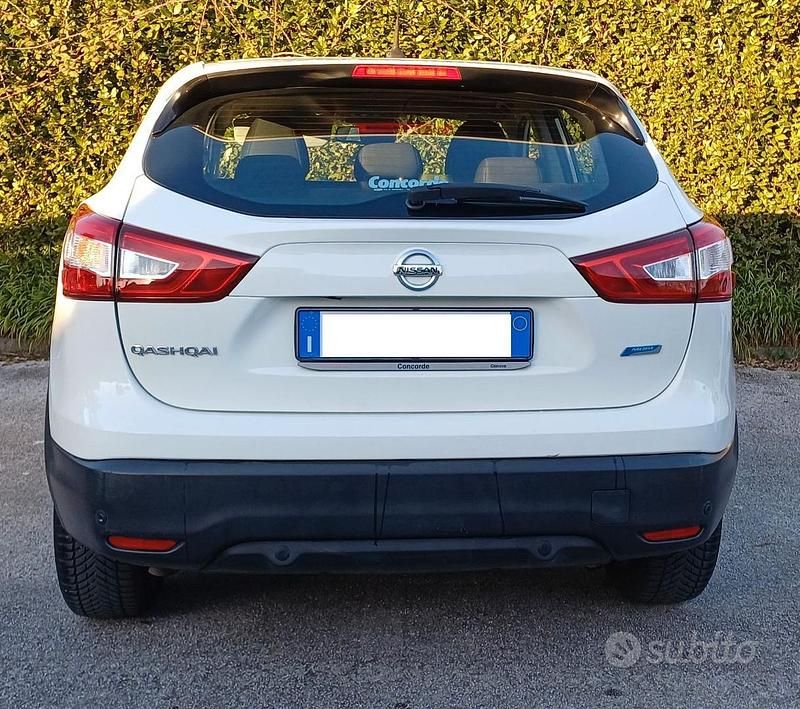 Occasion Nissan Qashqai Acenta 110 ch (80 kW) 2015 Blanc SUV