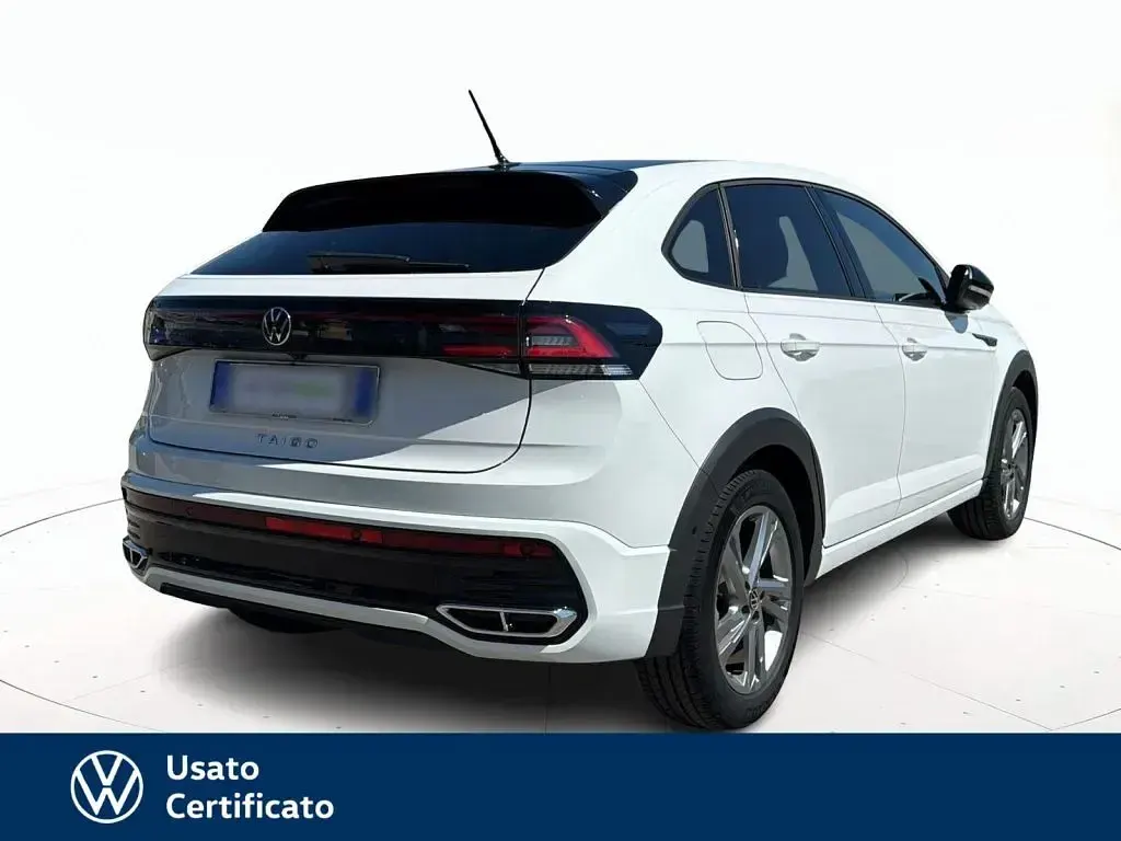 Usata VW Taigo R-line 110 CV (80 kW) 2023 Bianco / pastello SUV