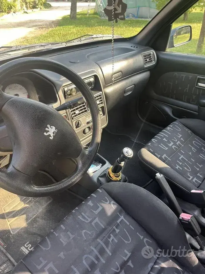 Usata Peugeot 106 Sport 75 CV (55 kW) 2002 Utilitaria