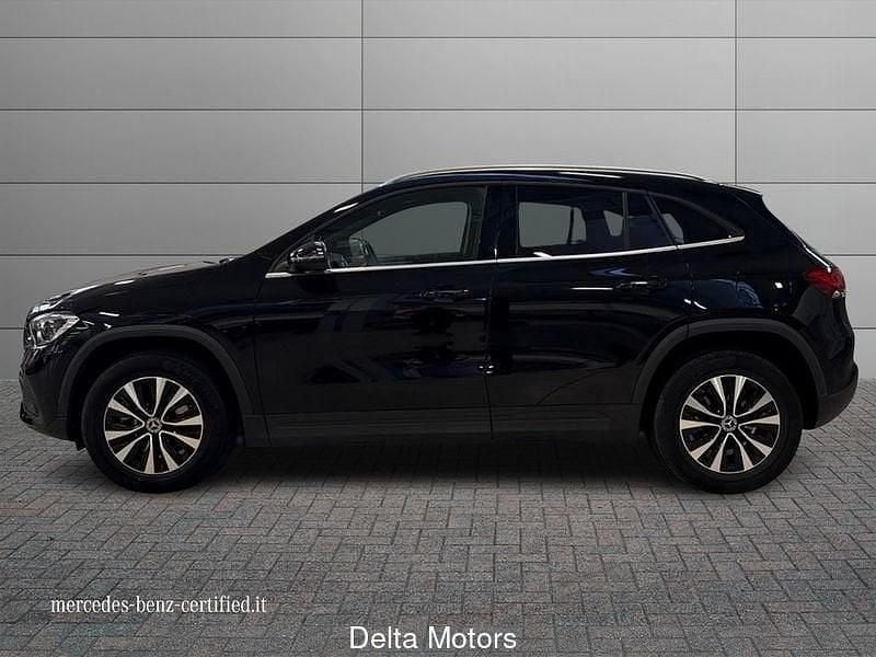 Usata Mercedes GLA200 150 CV (110 kW) 2022 Nero SUV