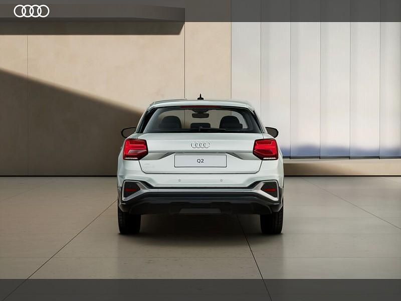 Nuova Audi Q2 S-Line 150 CV (110 kW) 2026 Argento cavo metallizzato SUV