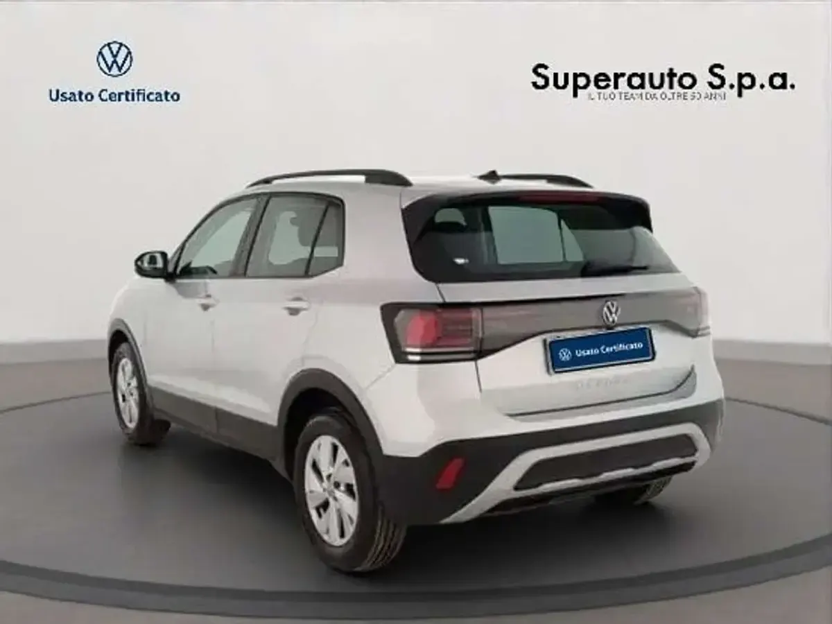 Usado VW T-Cross Life 116 CV (85 kW) 2024 Plateado SUV