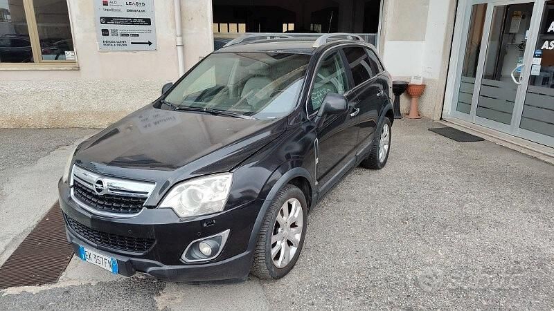 Usata Opel Antara Cosmo 184 CV (135 kW) 2011 Nero SUV