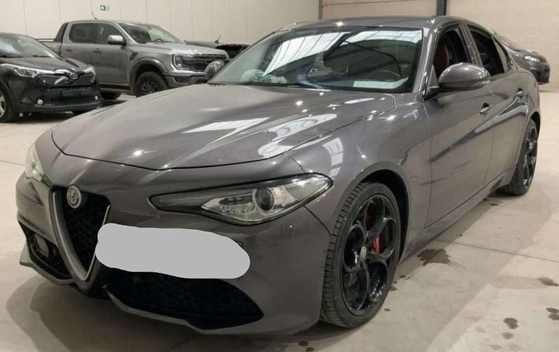 Usata Alfa Romeo Giulia Tech Edition 160 CV (117 kW) 2020 Grigio Berlina