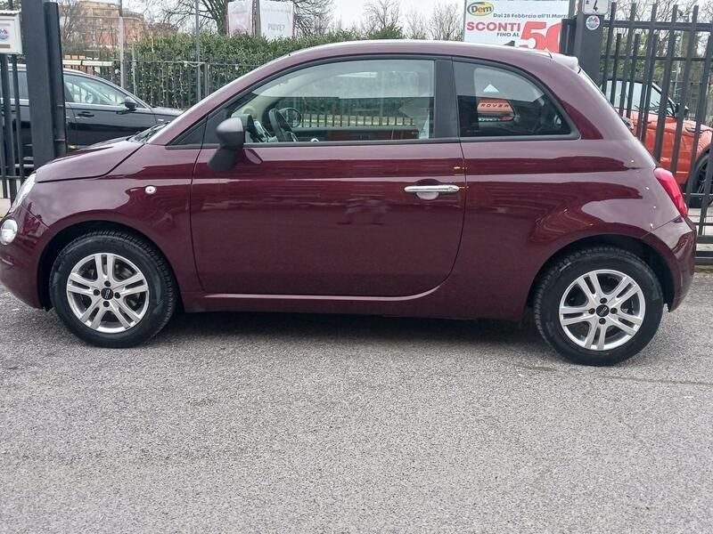 Viola Usata 2019 Fiat 500 Lounge Tre volumi | 10.300 € (Buon prezzo) - Immagine 1/4