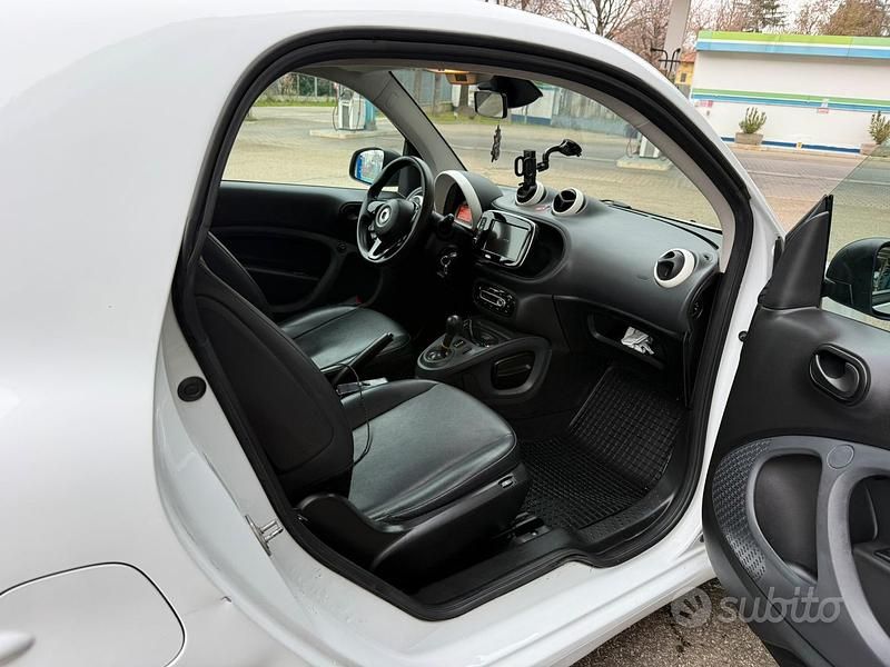 Usata Smart ForTwo Coupé 71 CV (52 kW) 2018 Bianco Coupé
