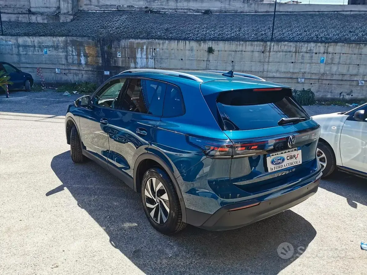 Usata VW Tiguan Edition 150 CV (110 kW) 2024 Blu SUV