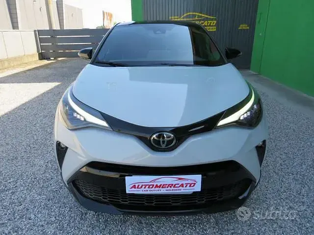 Usata Toyota C-HR Sport 98 CV (72 kW) 2023 Bianco SUV