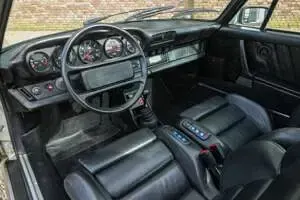 Usata Porsche 911 Turbo 300 CV (220 kW) 1983 Grigio Coupé