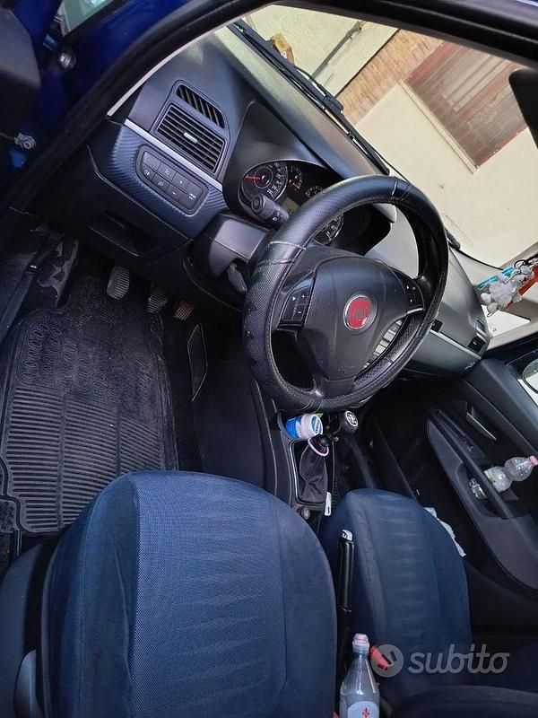 Usata Fiat Grande Punto 90 CV (66 kW) 2009 Blu Utilitaria