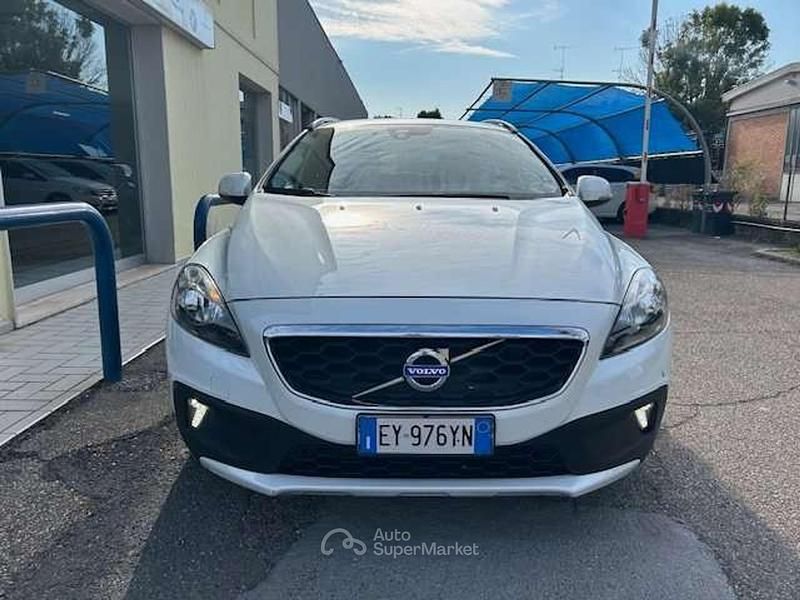 Usata Volvo V40 CC Ocean Race 115 CV (84 kW) 2015 Bianco Station wagon