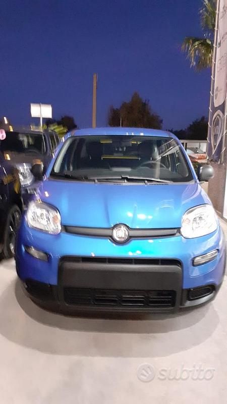 Usata Fiat Panda 2024 Blu Utilitaria