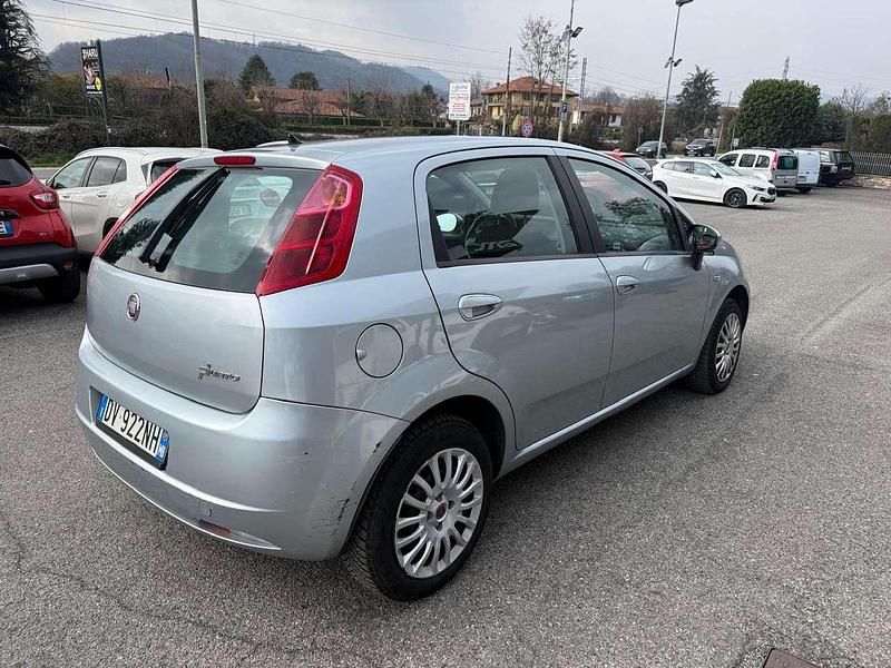 Usata Fiat Grande Punto Active 65 CV (47 kW) 2009 Grigio Utilitaria