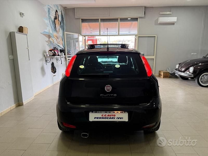 Usata Fiat Punto Sport 95 CV (69 kW) 2012 Nero Utilitaria