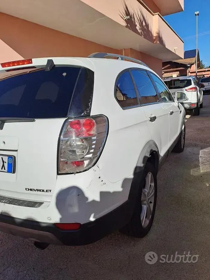 Usata Chevrolet Captiva 184 CV (135 kW) 2011 Bianco SUV