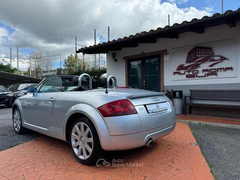 Usata Audi TT Roadster 179 CV (131 kW) 2000 Argento Cabrio