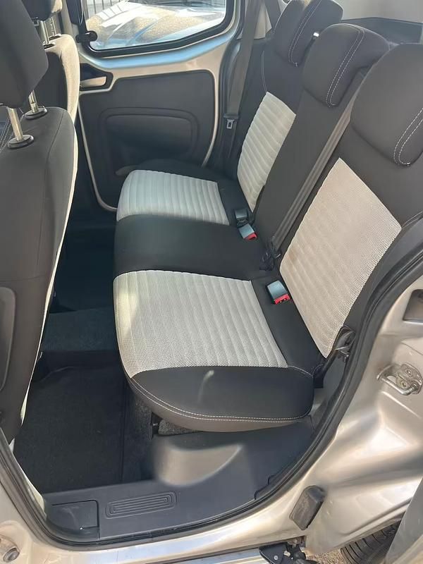 Usata Fiat Qubo Active 69 CV (50 kW) 2010 Grigio Monovolume