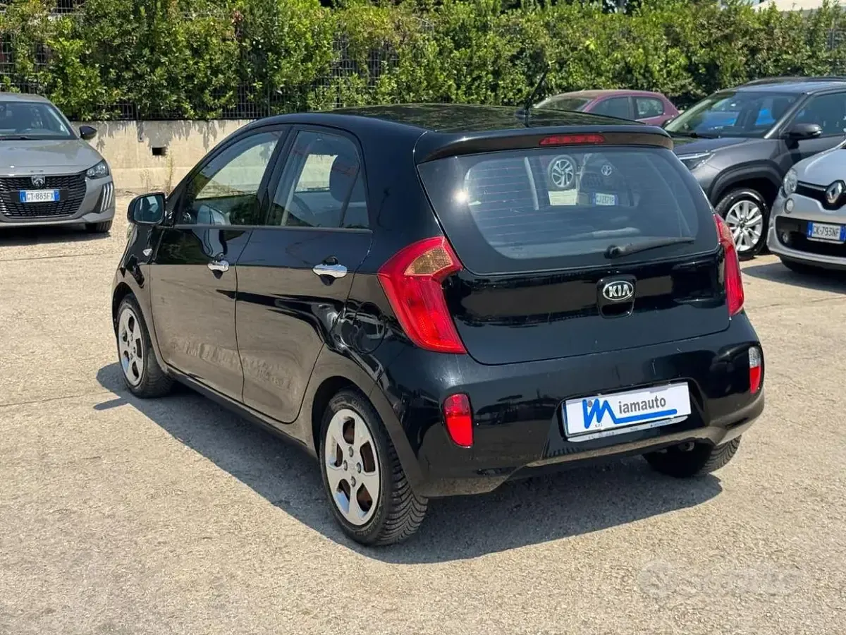Usata Kia Picanto 69 CV (50 kW) 2015 Nero Utilitaria