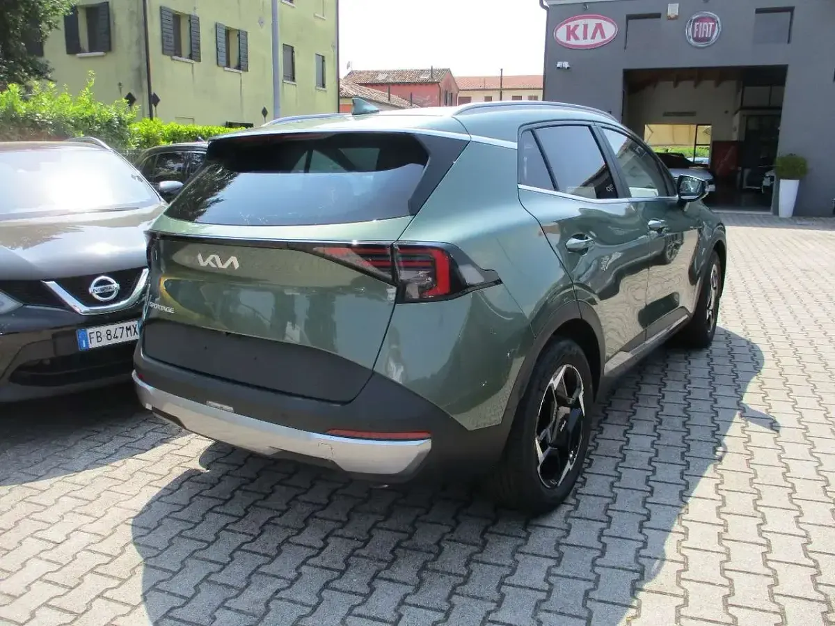Nuova Kia Sportage Style 144 CV (105 kW) 2026 Verde SUV