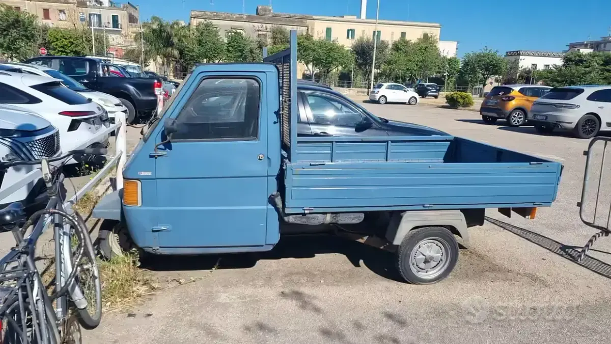 Usado Piaggio APE 1984 Azul